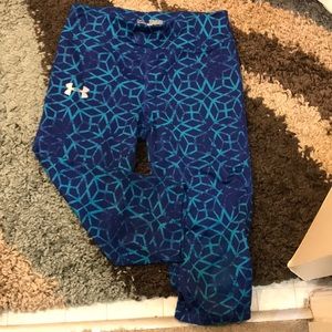Under armor youth med Capri leggings